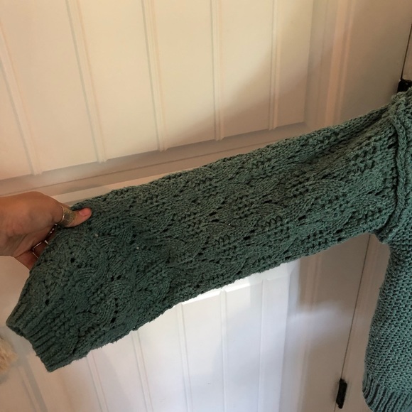 Sweater - Picture 5 of 8